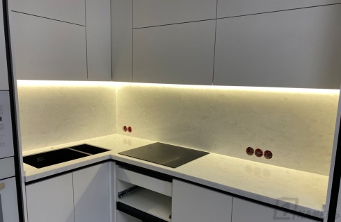 Столешница угловая под мрамор для кухни из акрилового камня Grandex M-732 Marble Mirage