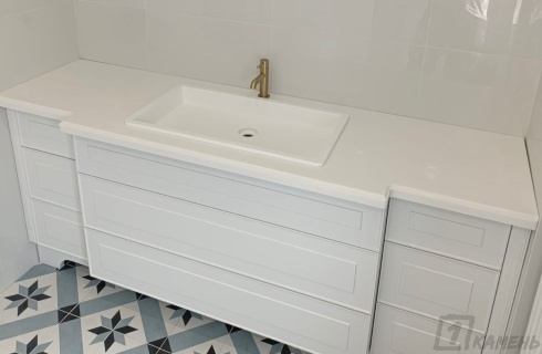 Столешница для санузла из акрилового камня Staron SI414 Sanded Icicle