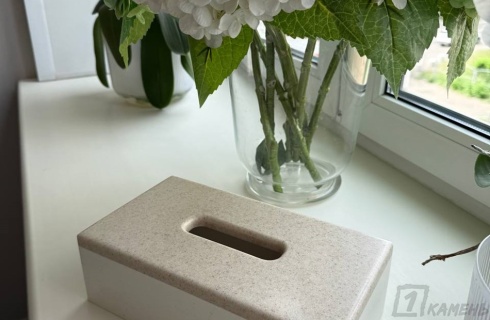 Салфетница из двух акриловых камней Grandex S-203 Sparkling Sand и Hi-Macs Aurora Greige M613