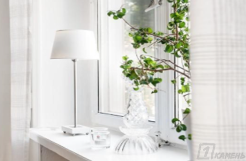Белый подоконник с фигурной кромкой из акрилового камня Grandex Pure White P-104