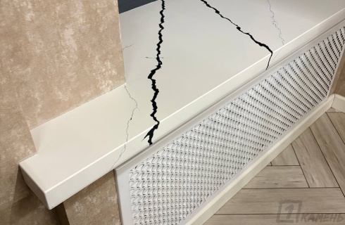 Подоконник из кварцевого камня Noblle Q840 White Misterio под мрамор