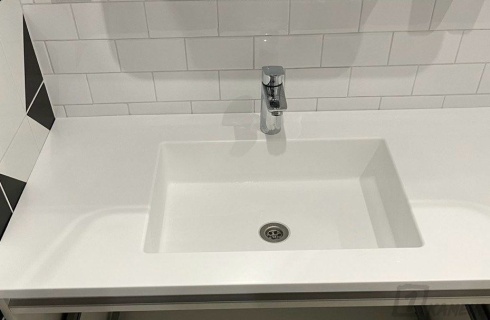 Интегрированная раковина для ванной из акрилового камня Grandex Pure White P-104