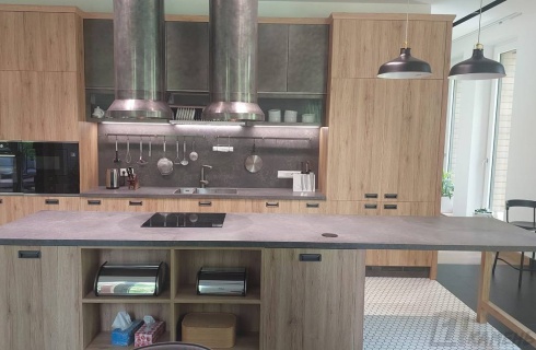 Столешница для кухни с фартуком из кварцевого камня AVANT 8800 Кассис