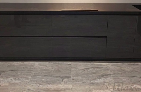 Черная столешница из кварцевого агломерата Still Stone G 2807 BLACK CRYSTAL